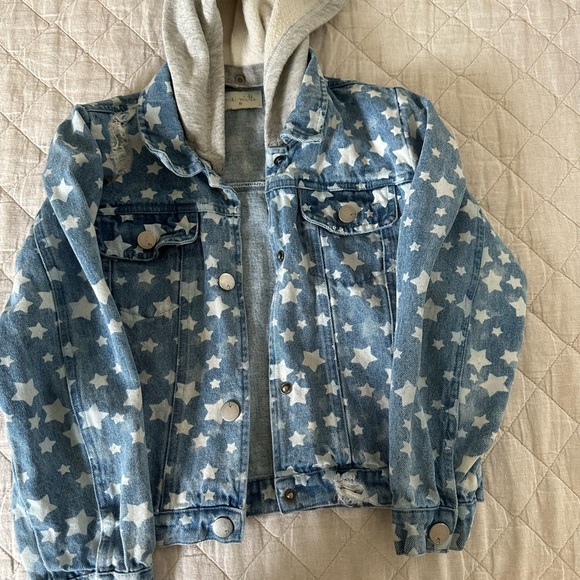 Miki Miette girls size 8 distressed denim jacket with removable sweatshirt hood - Picture 5 of 7